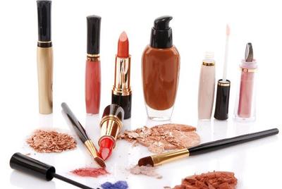 化妝品行業(yè)新機(jī)遇 何芳化妝品加盟與代理詳解